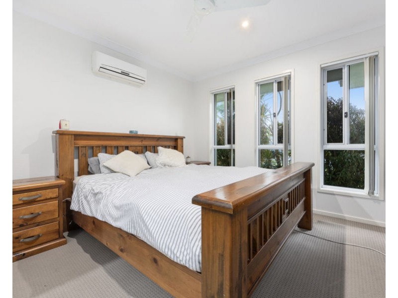 14 Morgan Circuit, Urraween QLD 4655