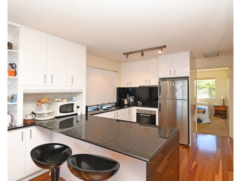 25/17 Buccaneer Drive, Urangan QLD 4655