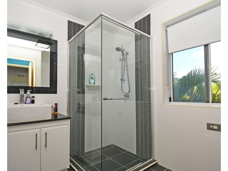 25/17 Buccaneer Drive, Urangan QLD 4655