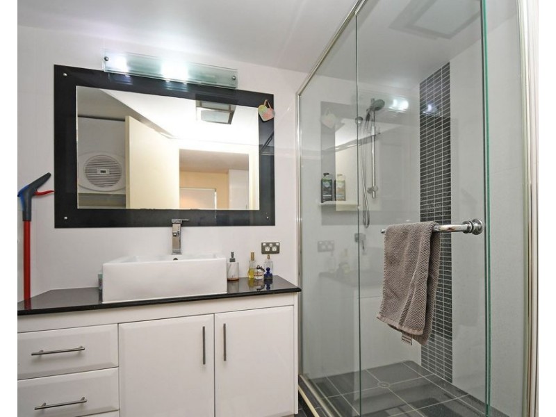 25/17 Buccaneer Drive, Urangan QLD 4655