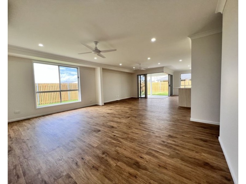 12 Yaringa Avenue, Pialba QLD 4655