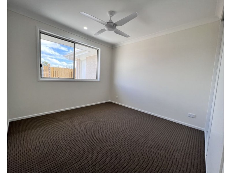 12 Yaringa Avenue, Pialba QLD 4655