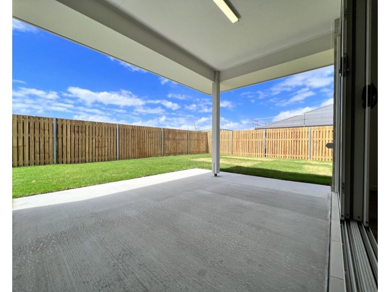 12 Yaringa Avenue, Pialba QLD 4655