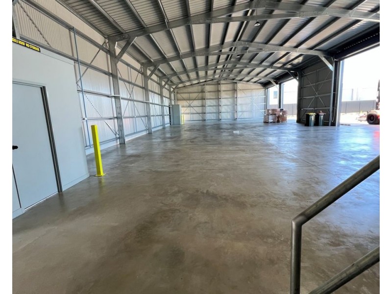 2/36 Southern Cross Circuit, Urangan QLD 4655