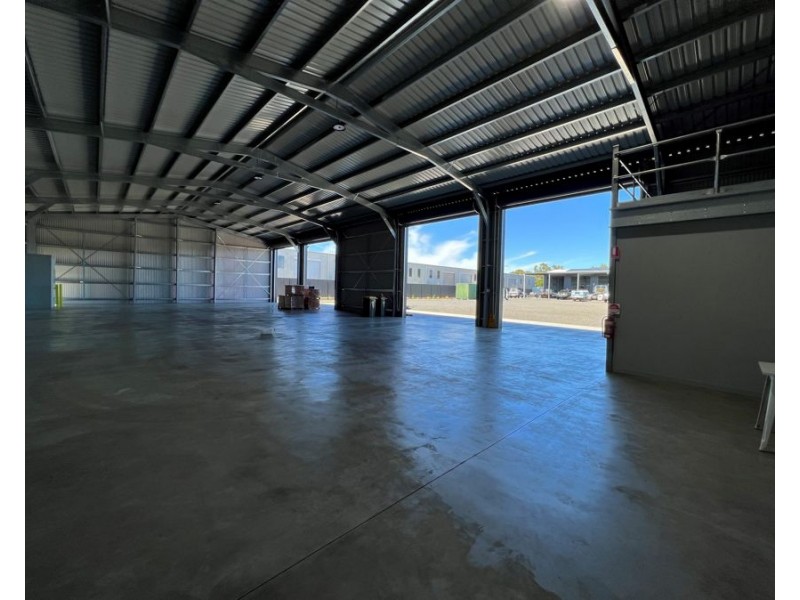 2/36 Southern Cross Circuit, Urangan QLD 4655