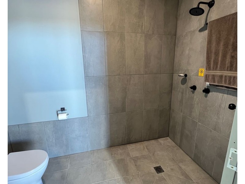 2/36 Southern Cross Circuit, Urangan QLD 4655