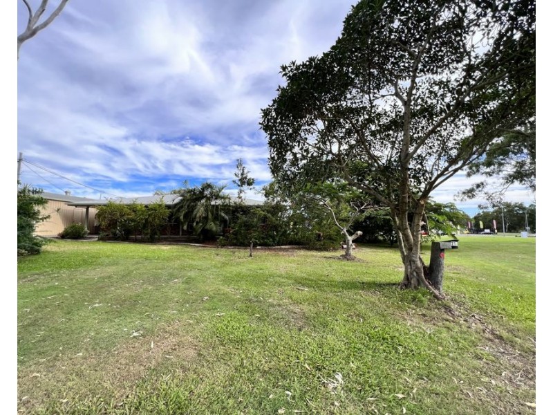 21-23a Old Maryborough Road, Pialba QLD 4655