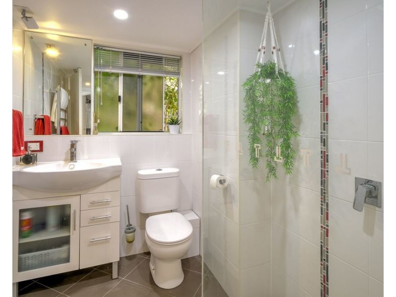 4/17 Buccaneer Drive, Urangan QLD 4655