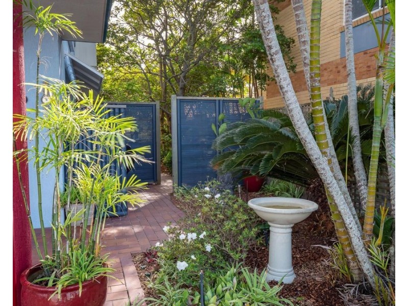 4/17 Buccaneer Drive, Urangan QLD 4655