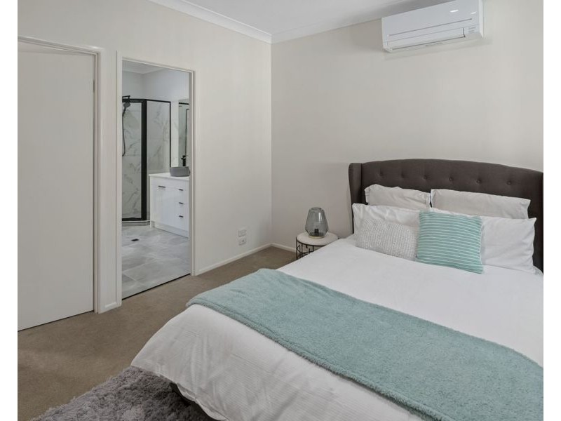 Unit 3A/430 Esplanade, Torquay QLD 4655