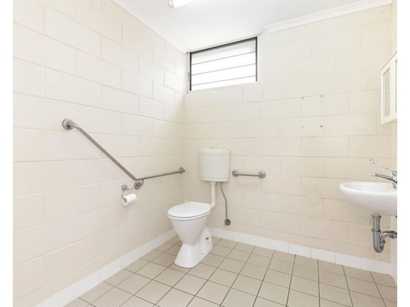 37 Tavistock Street, Torquay QLD 4655