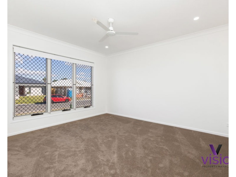 40 Quarterdeck Ave, Pialba QLD 4655