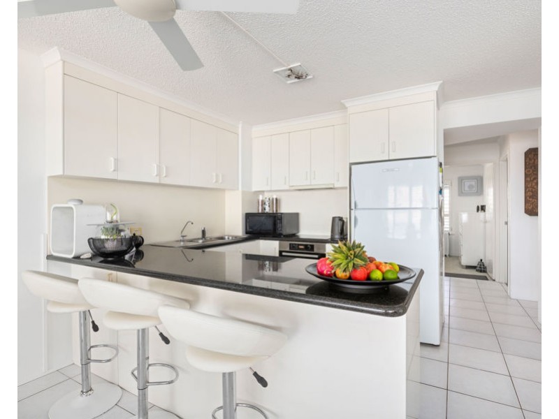 131/17 Buccaneer Drive, Urangan QLD 4655