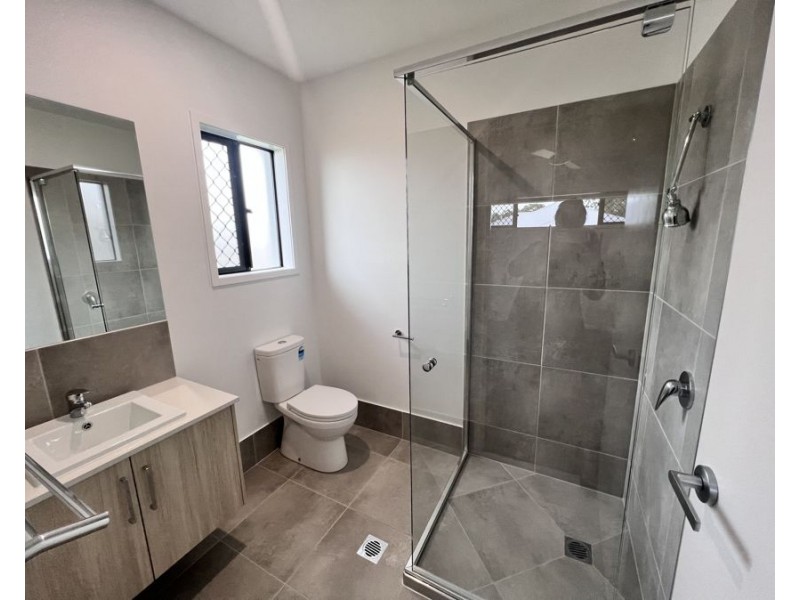 6 Atlantic Court, Eli Waters QLD 4655