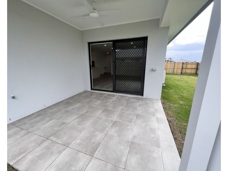 6 Atlantic Court, Eli Waters QLD 4655