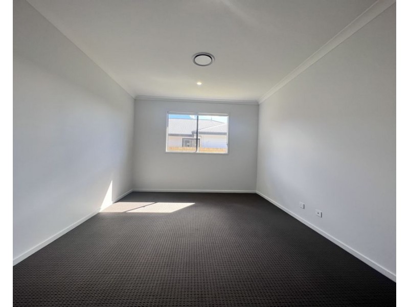 6 Harmony Avenue, Urraween QLD 4655