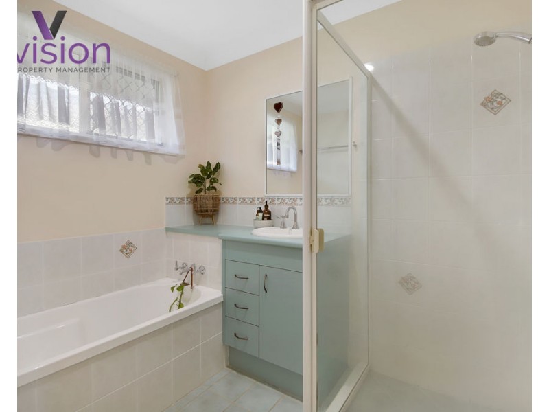 15 Rohan Way, Kawungan QLD 4655