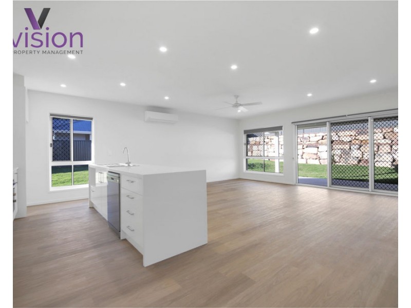 13 Rosemary Boulevard, Nikenbah QLD 4655