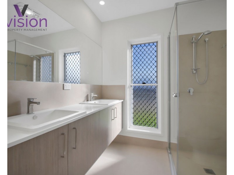 13 Rosemary Boulevard, Nikenbah QLD 4655