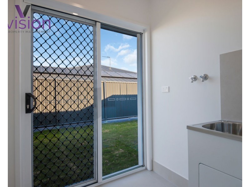 13 Rosemary Boulevard, Nikenbah QLD 4655