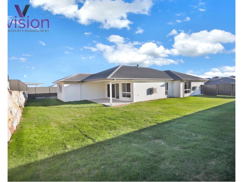 13 Rosemary Boulevard, Nikenbah QLD 4655