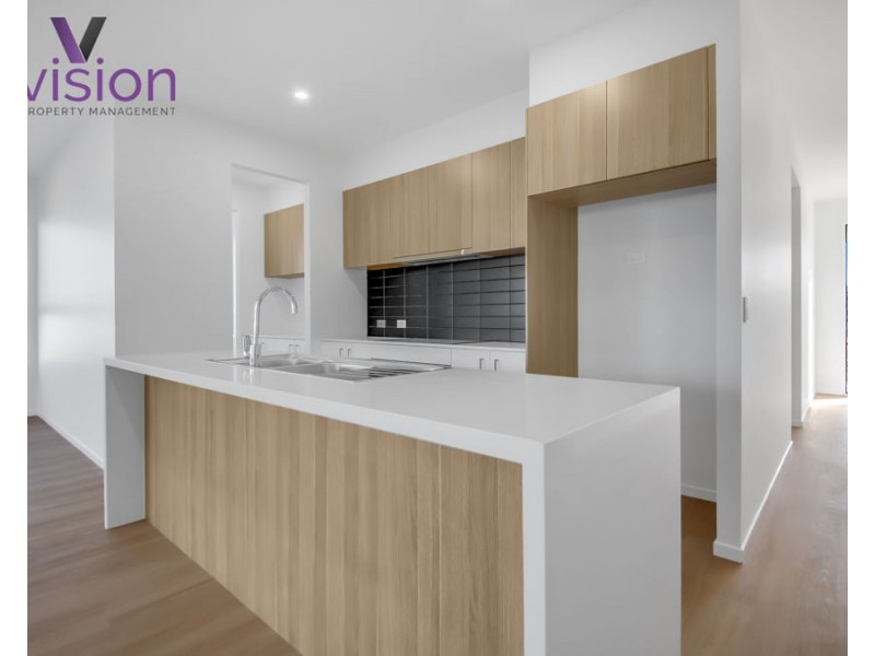 9 Rosemary Boulevard, Nikenbah QLD 4655