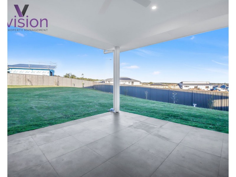 9 Rosemary Boulevard, Nikenbah QLD 4655