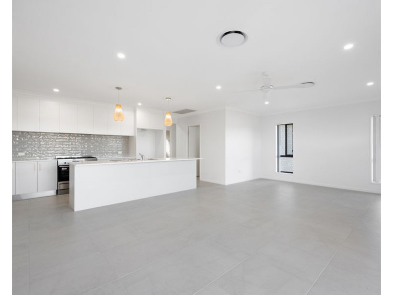 147 Bay Park Road, Wondunna QLD 4655