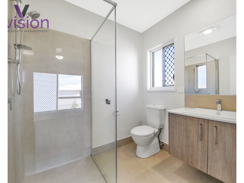 25 Quarterdeck Avenue, Pialba QLD 4655