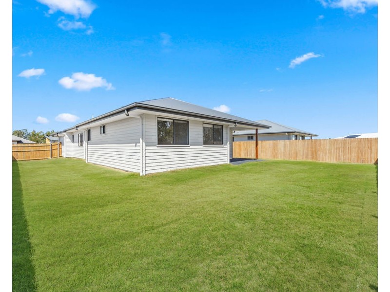 8 Harmony Avenue, Urraween QLD 4655