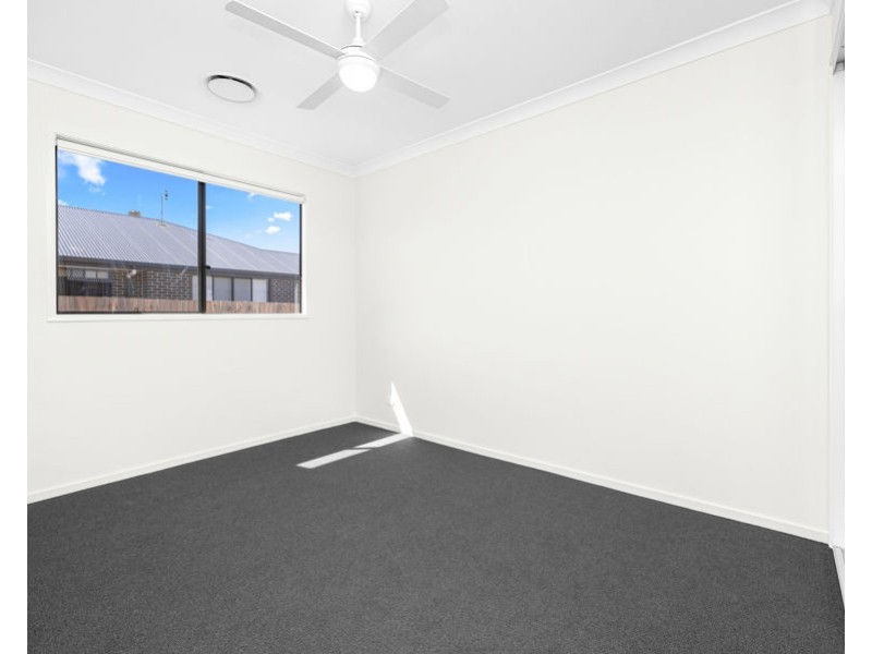 8 Harmony Avenue, Urraween QLD 4655