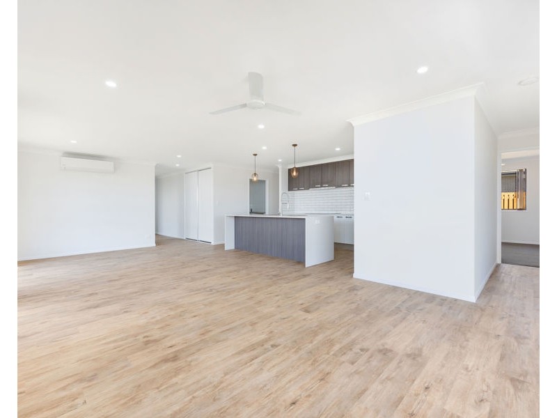 76 Samarai Drive, Kawungan QLD 4655