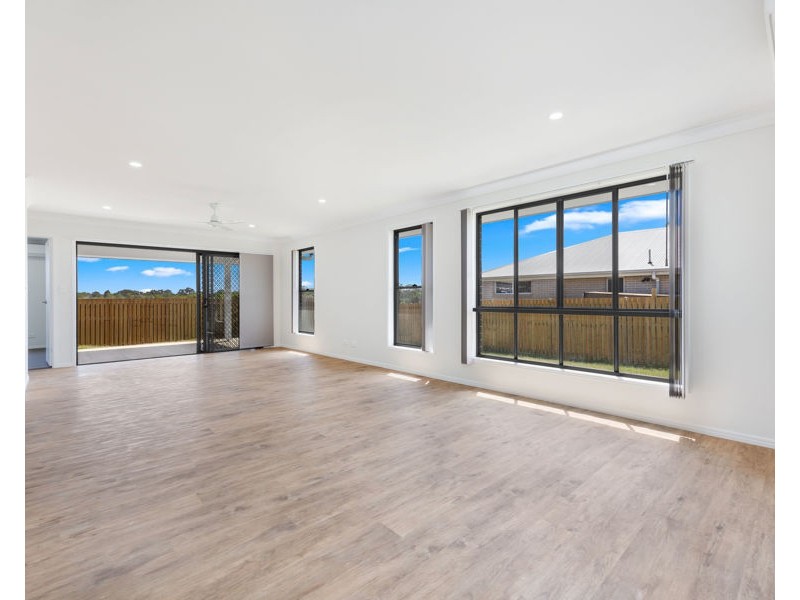 76 Samarai Drive, Kawungan QLD 4655