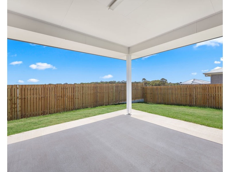 76 Samarai Drive, Kawungan QLD 4655