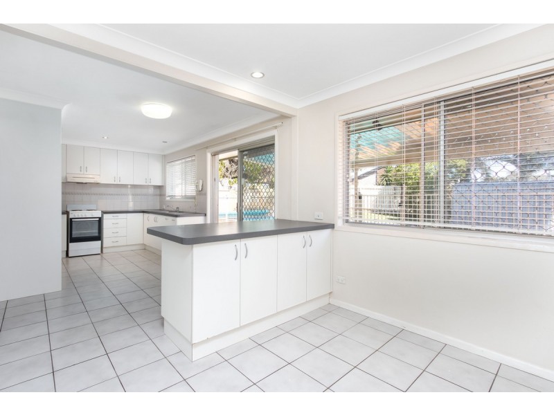 35 Barbaralla Drive, Springwood QLD 4127