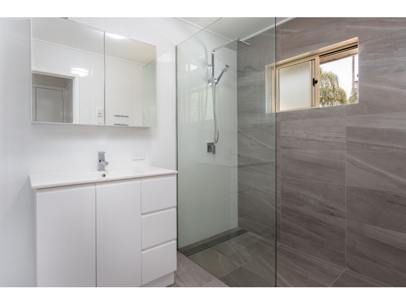 17 Barbaralla Drive, Springwood QLD 4127