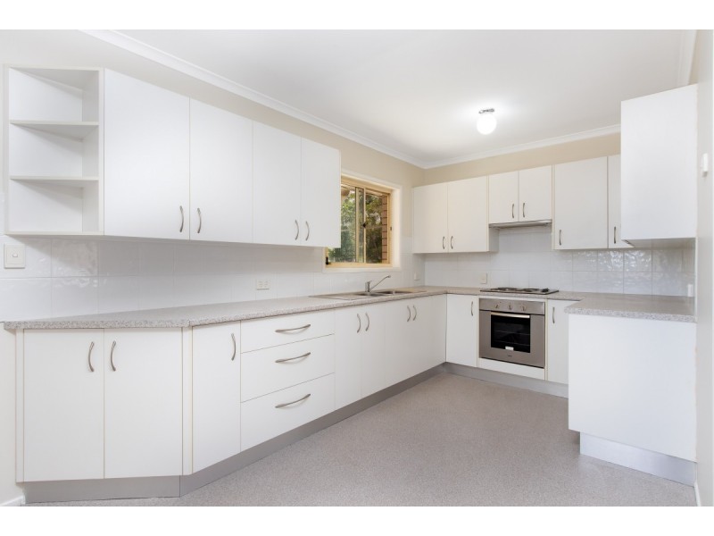 17 Barbaralla Drive, Springwood QLD 4127