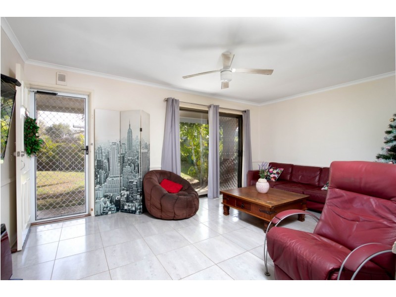 5 Dryandra Drive, Eagleby QLD 4207