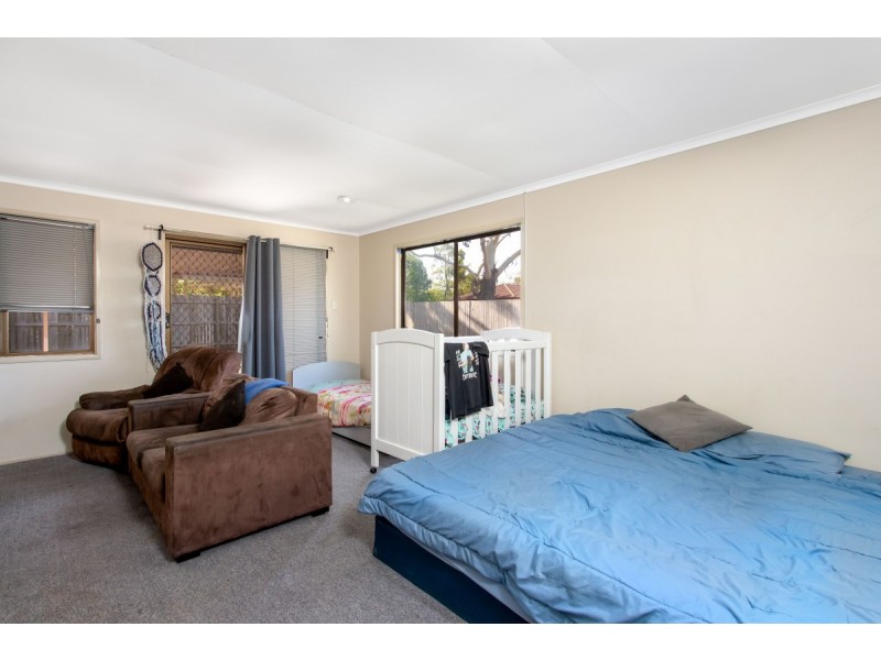 5 Dryandra Drive, Eagleby QLD 4207