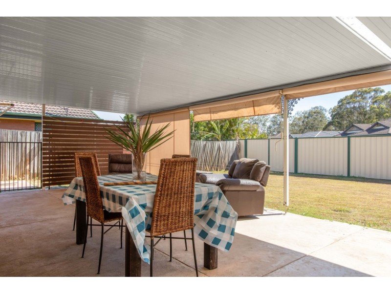 27 Lakeview Drive, Logan Reserve QLD 4133