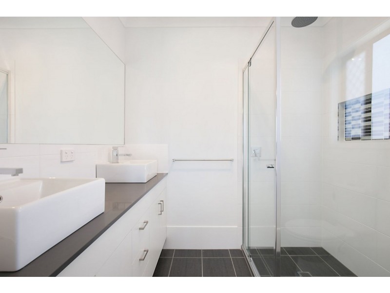7c Atlantic Drive, Loganholme QLD 4129