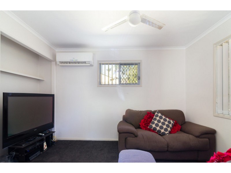 225 Upper Lyndale Street, Shailer Park QLD 4128