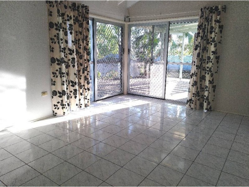 33 Adelong Road, Shailer Park QLD 4128