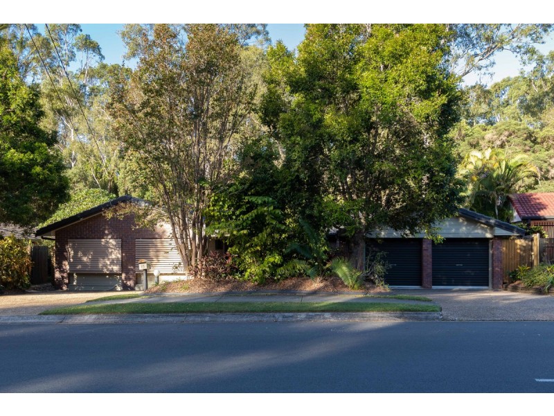 15 Dorset Drive, Springwood QLD 4127