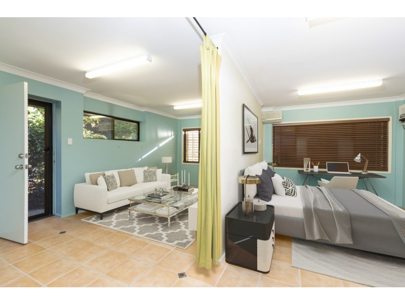 15 Dorset Drive, Springwood QLD 4127