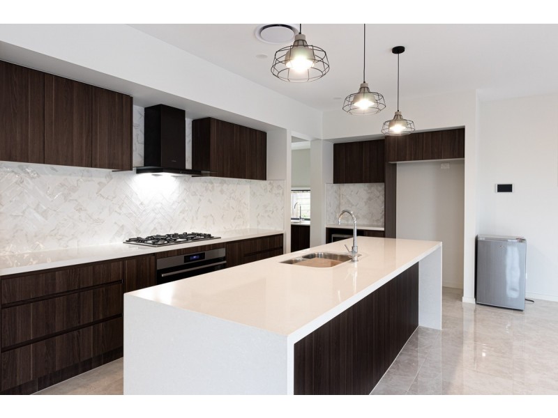 27 Lynette Way, Daisy Hill QLD 4127