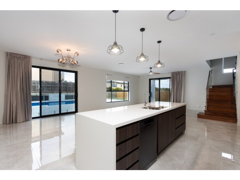 27 Lynette Way, Daisy Hill QLD 4127