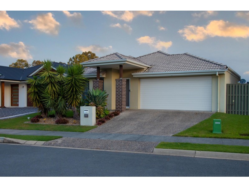 5 Coalstoun Crossing, Waterford QLD 4133