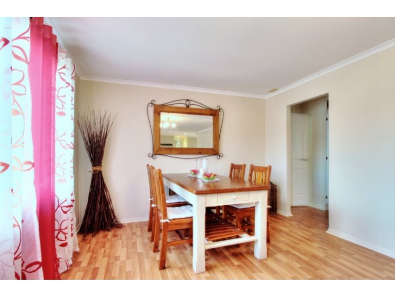 27 Floret Street, Shailer Park QLD 4128