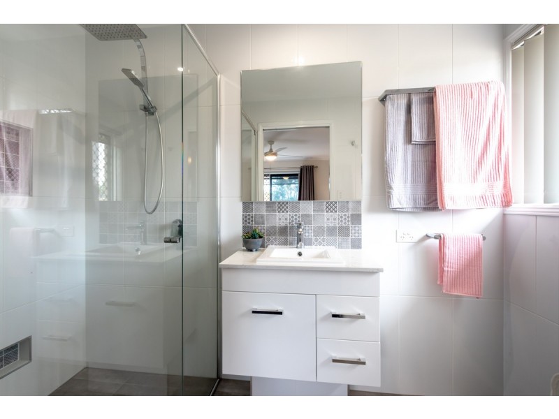 16 Riverleigh Place, Loganholme QLD 4129